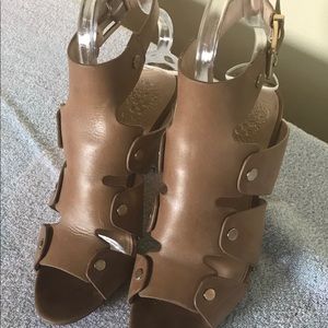 Vince Camuto gladiator sandals